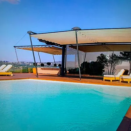 Fabulously Designed House, Swimming Pool And Jacuzzi Chalet Lloret de Mar